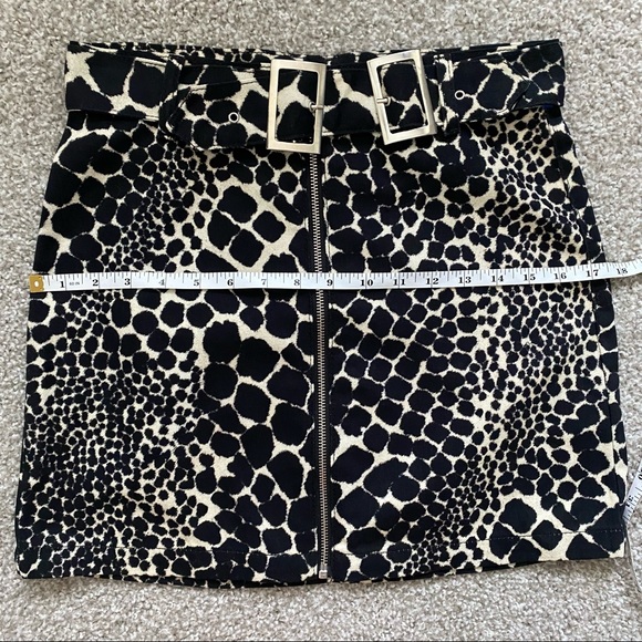 TOPSHOP Giraffe Print Mini Skirt NWT - Picture 8 of 11